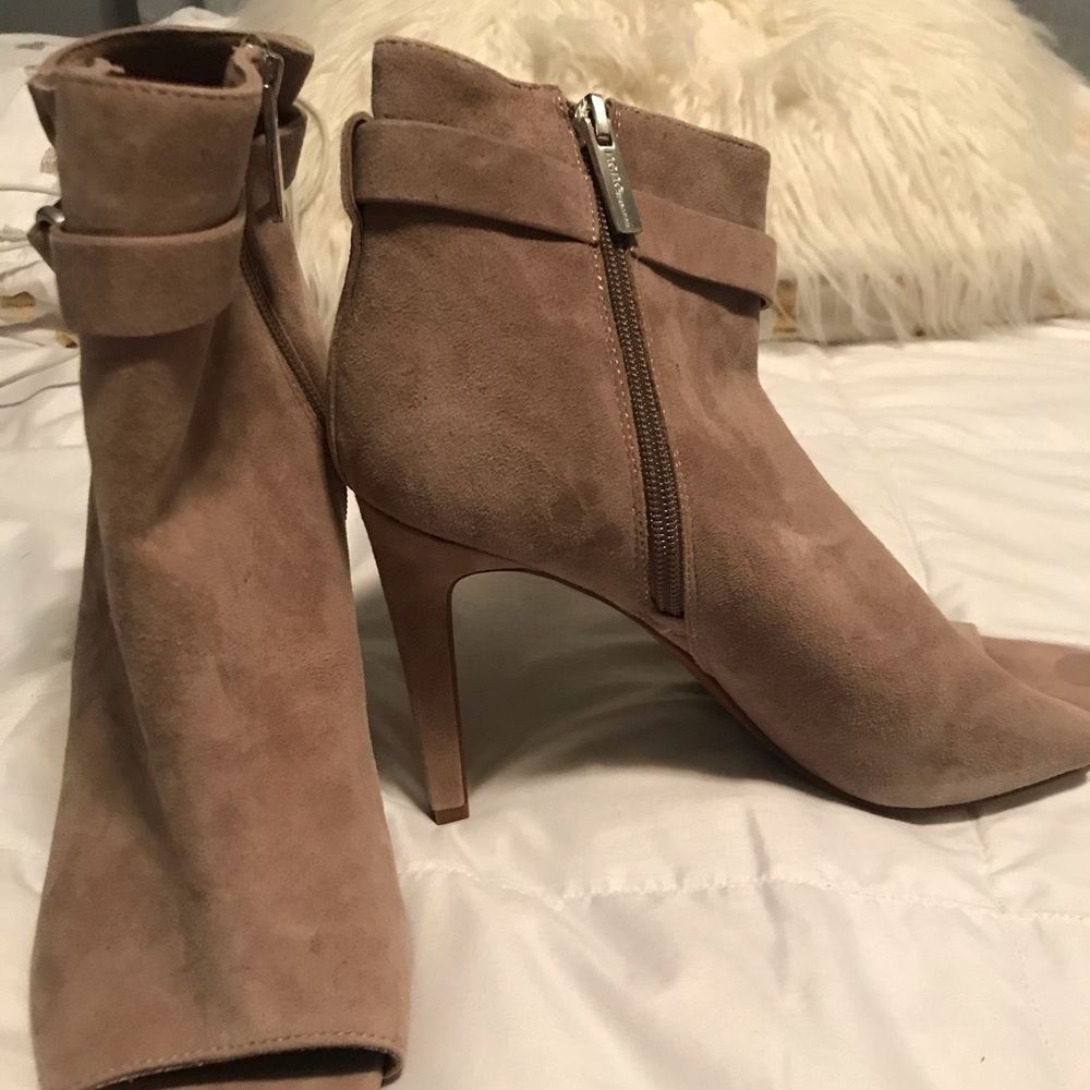 Heel booties
